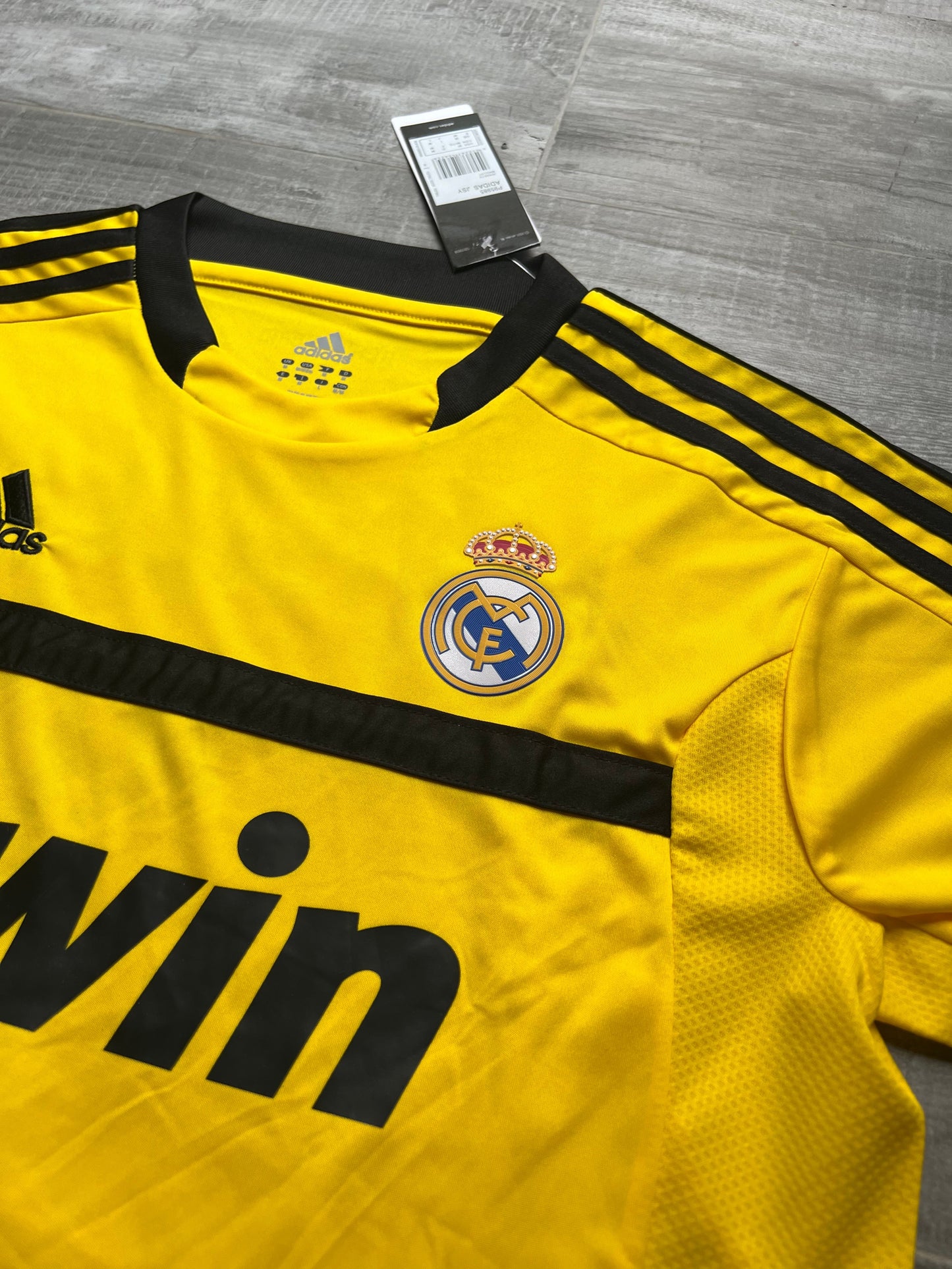 2011-12 - REAL MADRID GOALKEEPER HOME | RETRO Casillas – Größen XL und L