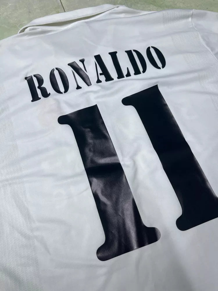 Retro Real Madrid Trikot 2002 – Original – Größe M – Ronaldo Vintage Jersey
